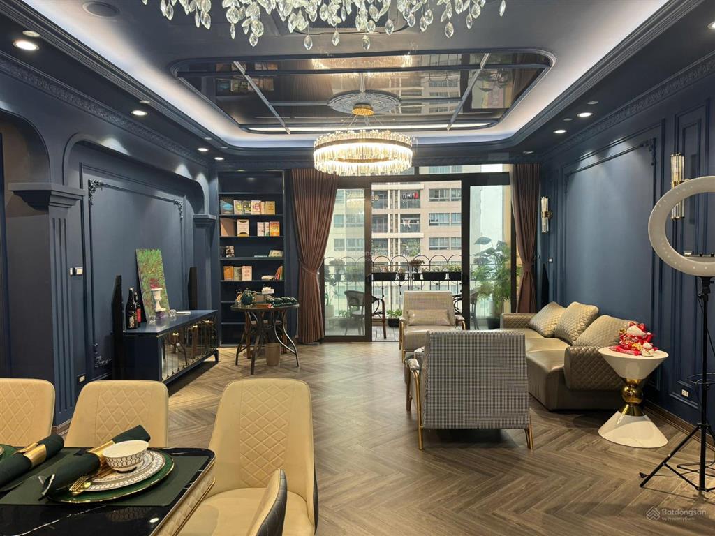 Bán gấp căn góc 3pn và căn tầng trung 2pn, giá tốt nhất tại chung cư sun square mỹ đình, chỉ 5 tỷ.