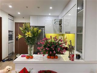 Giá tốt nhất tại florece, em có quỹ căn chính chủ cho thuê 2pn đồ cơ bản và 3pnđủ nội thất từ 13tr