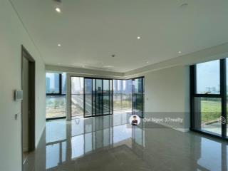 Bán 4pn opera thang máy riêng, view trực diện sông, sẵn hđ thuê