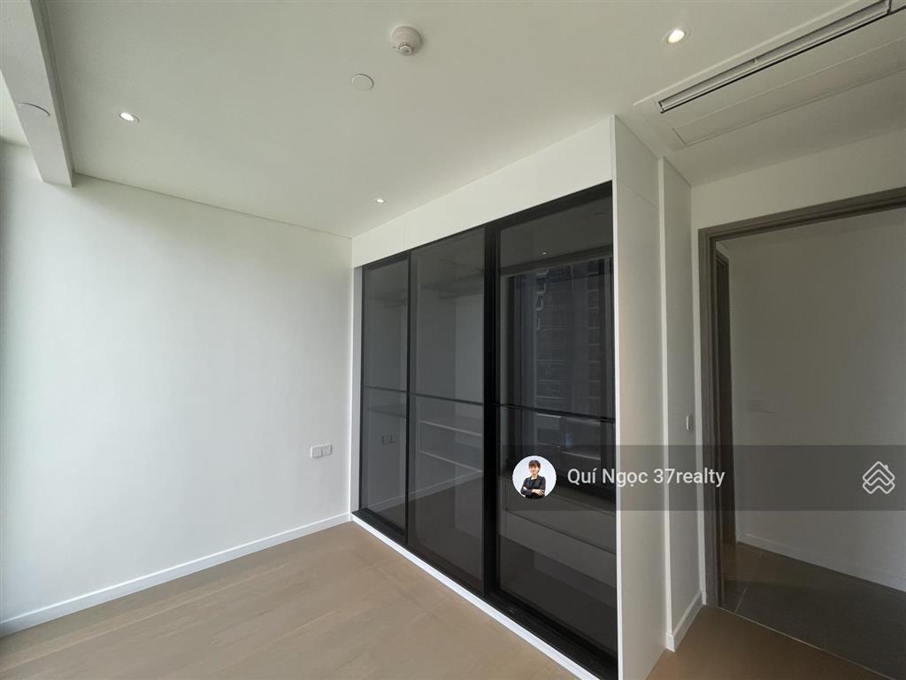 Bán 3pn opera thang máy riêng, view trực diện sông q1