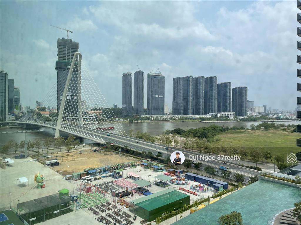 Bán 3pn opera thang máy riêng, view trực diện sông q1