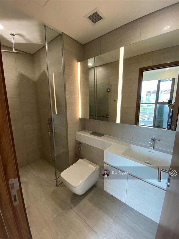 Đã có sổ bán 1pn galleria tầng cao, view sông & grand marina