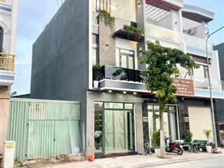 Nhà 2 lầu mới 4 pn 4 wc an phú bình dương cũ