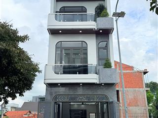 Bán căn nhà phố mới gần ngã tư bình chuẩn  bình dương . nội thất như hình