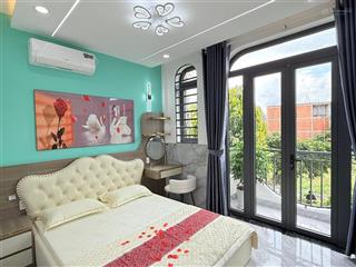 Bán nhà phố siêu đẹp  hoàn công  full nội thất  có pn dưới
