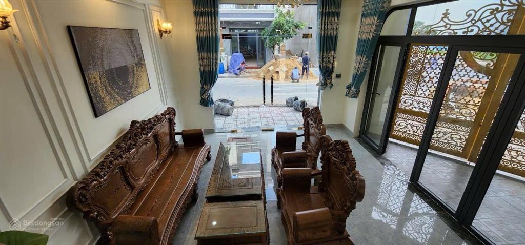 Chủ chấp nhận bán lỗ căn nhà góc hai mặt tiền tại tp thuận an