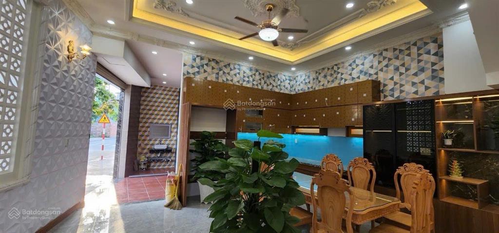 Chủ chấp nhận bán lỗ căn nhà góc hai mặt tiền tại tp thuận an