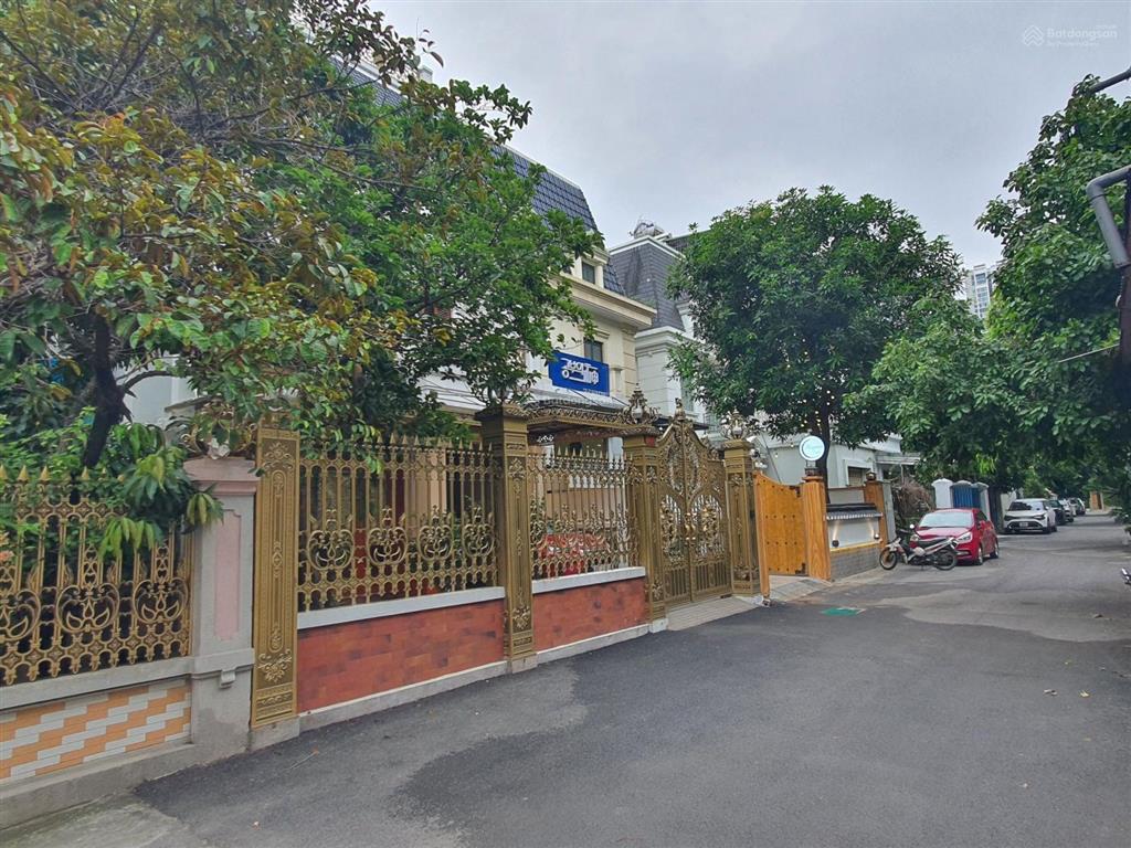 Bán biệt thự kđt mỹ đình sông đà. khu dân cư vip nhất khu vực, toàn hàn quốc ở và làm việc. sổ sẵn.