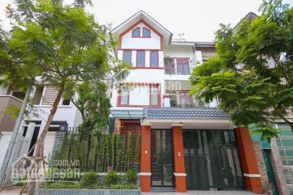 Chính chủ bán biệt thự d01  30 an vượng villas, 225m2, cạnh hồ công viên, sổ đỏ sẵn.  0989 695 ***