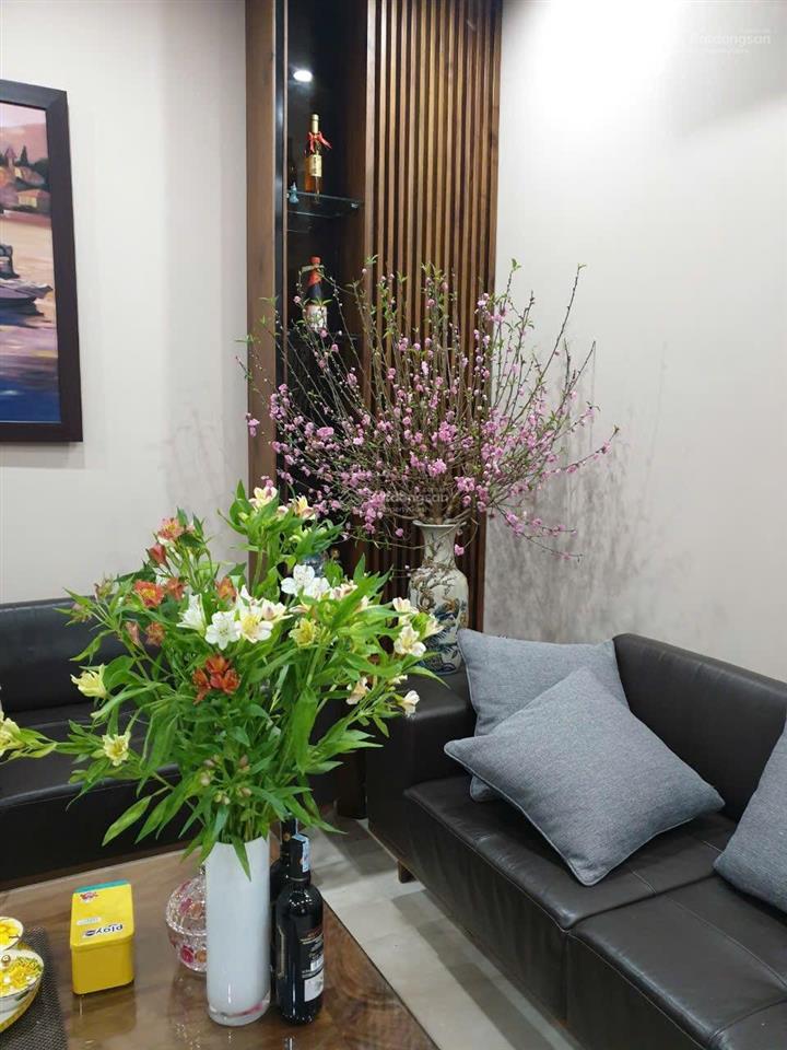 Bán biệt thự vip làng việt kiều châu âu. view vườn hoa. full nội thất cao cấp. sổ đỏ sẵn.0914 102 ***