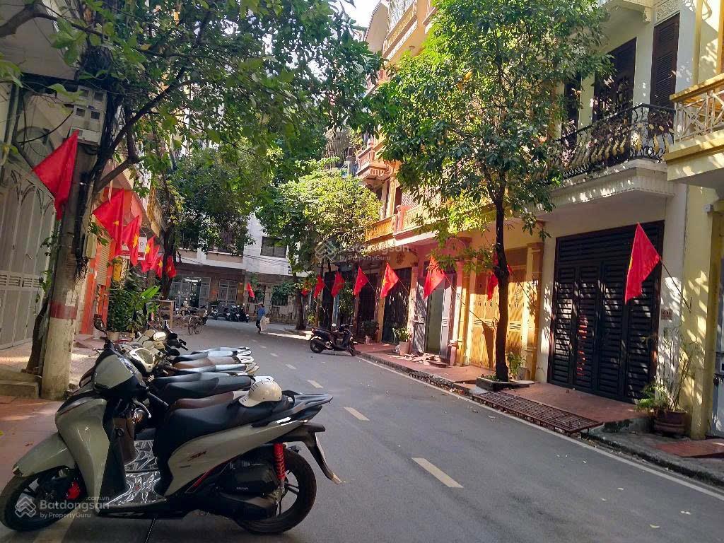 Phân lô cán bộ cấp cao nguyễn tuân 55m x 5 tầng