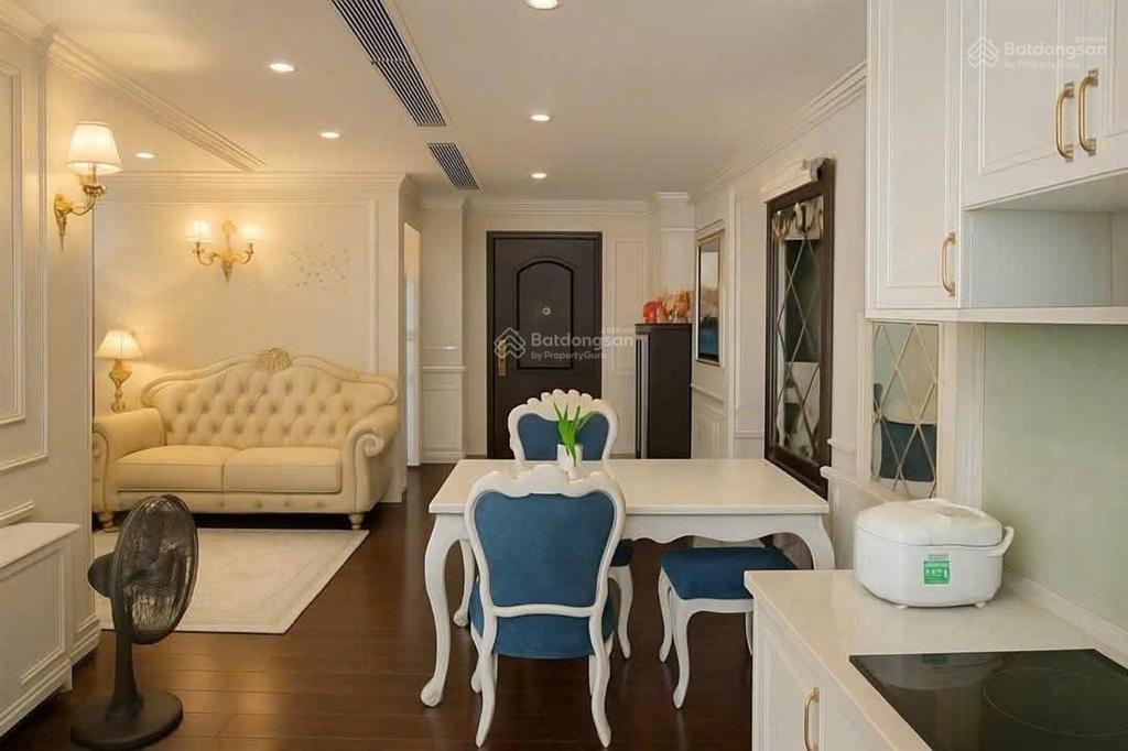 Bán căn hộ 72m2 2pn 2vs full nội thất, tầng cao cách phố 10p di chuyển