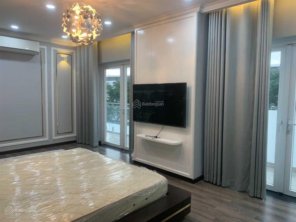 Cần cho thuê biệt thự đơn lập lucasta villa khang điền thiết kế 4pn full nt và đầy đủ tiện ích