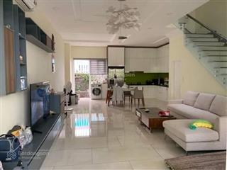 Cần cho thuê nhà mega village nhà 1 trệt, 2 lầu, 3pn, nội thất khá đầy đủ,  0904 677 *** để xem nhà