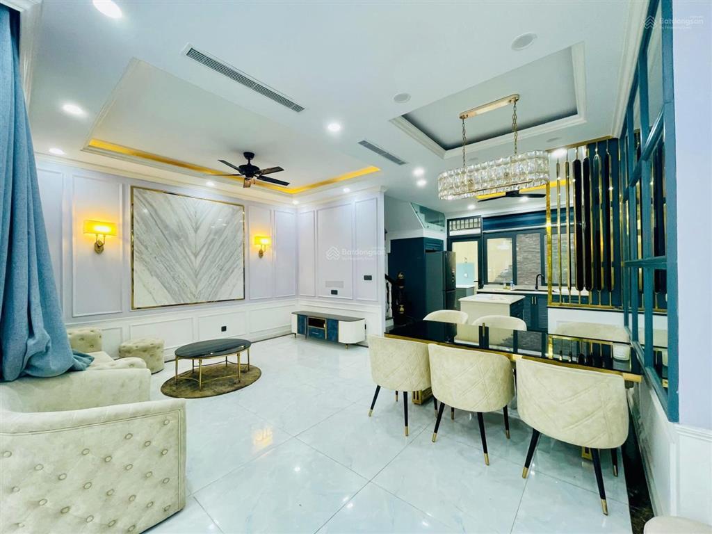 Cần cho thuê biệt thự verosa park, 29 triệu, 110m2, 3pn, 4wc, đẹp, nhiều tiện ích, view công viên