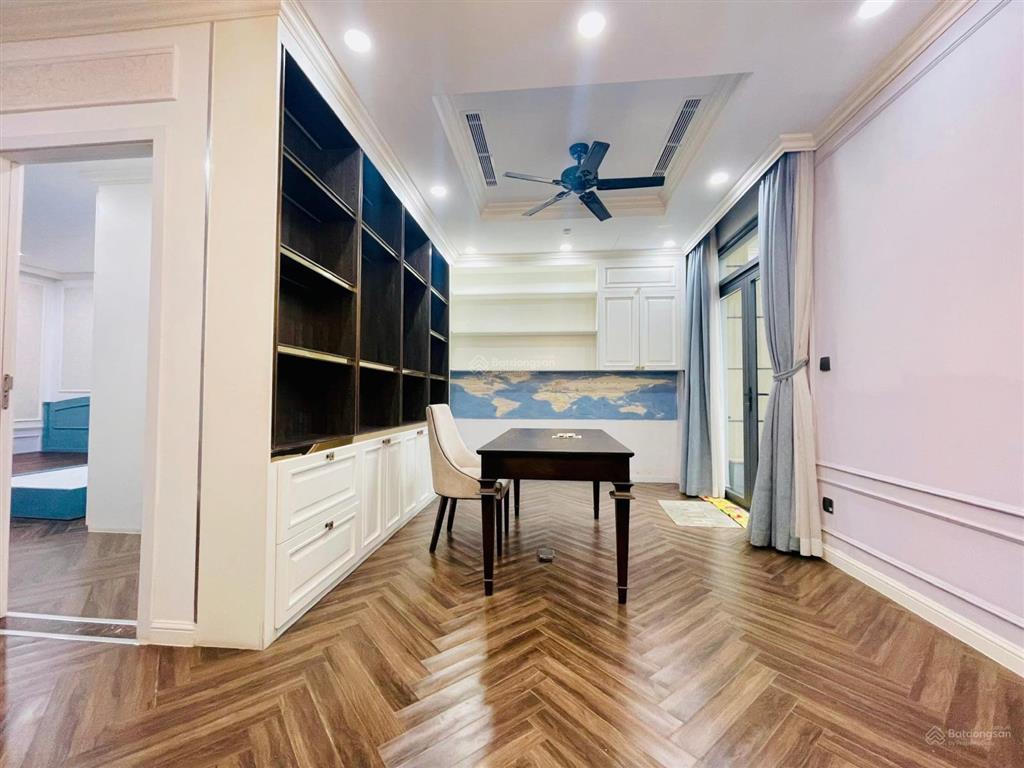 Cần cho thuê biệt thự verosa park, 29 triệu, 110m2, 3pn, 4wc, đẹp, nhiều tiện ích, view công viên