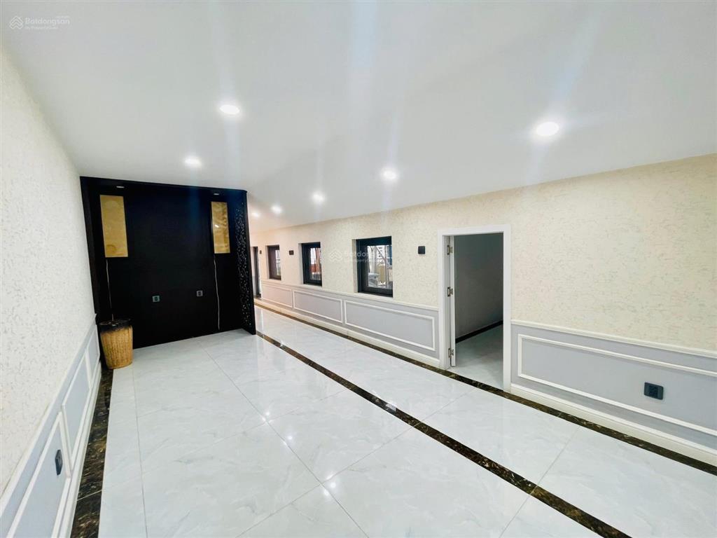 Cần cho thuê biệt thự verosa park, 29 triệu, 110m2, 3pn, 4wc, đẹp, nhiều tiện ích, view công viên