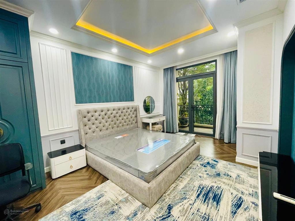 Cần cho thuê biệt thự verosa park, 29 triệu, 110m2, 3pn, 4wc, đẹp, nhiều tiện ích, view công viên