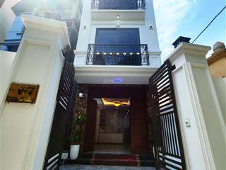 Bán nhà riêng 55m2/5 pn, ô tô đỗ cửa chỉ 5,x tỷ