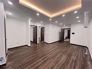 Bán căn hộ 2.5pn tầng trung giá 2,7 tỷ chung cư hoàng huy commerce