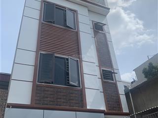 Nhà đẹp mới tinh tây mỗ , chủ xây tâm huyết. 10m ô tô dừng đỗ . 50m . 9,6 tỷ