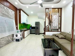 NHÀ XINH BÁT KHỐI - LONG BIÊN -TẶNG FULL NỘI THẤT, VÀI BƯỚC RA ĐƯỜNG Ô TÔ