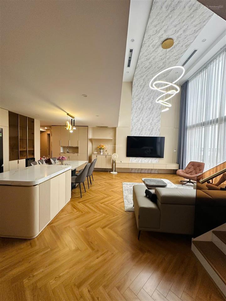 Chính chủ bán căn hộ duplex, 92m² (2pn.2vs) ở pentstudio tây hồ. view cầu nhật tân & ciputra
