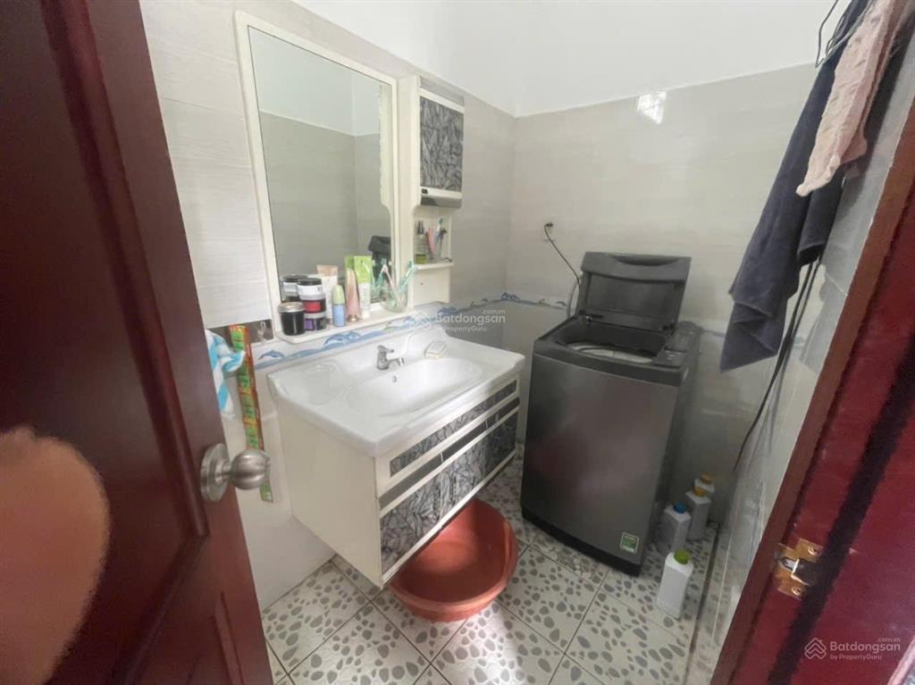 Cho thuê căn hộ tại đồng văn cống, 80m2, 2pn, 1wc, giá ưu đãi 12tr/th , gần coop mart , cbd