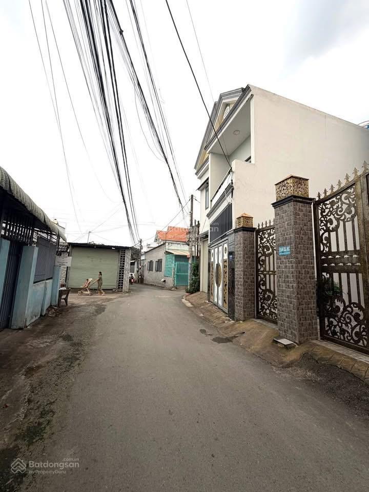 Bán đât sổ riêng thổ cư 60m2 , đường nhựa xe hơi tới đất , gần aeon mall biên hoà , đang xây dựng