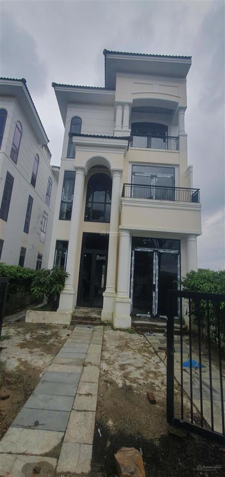 Bán nhanh biệt thự đơn lập golden hill  sổ hồng cá nhân  đường 33m