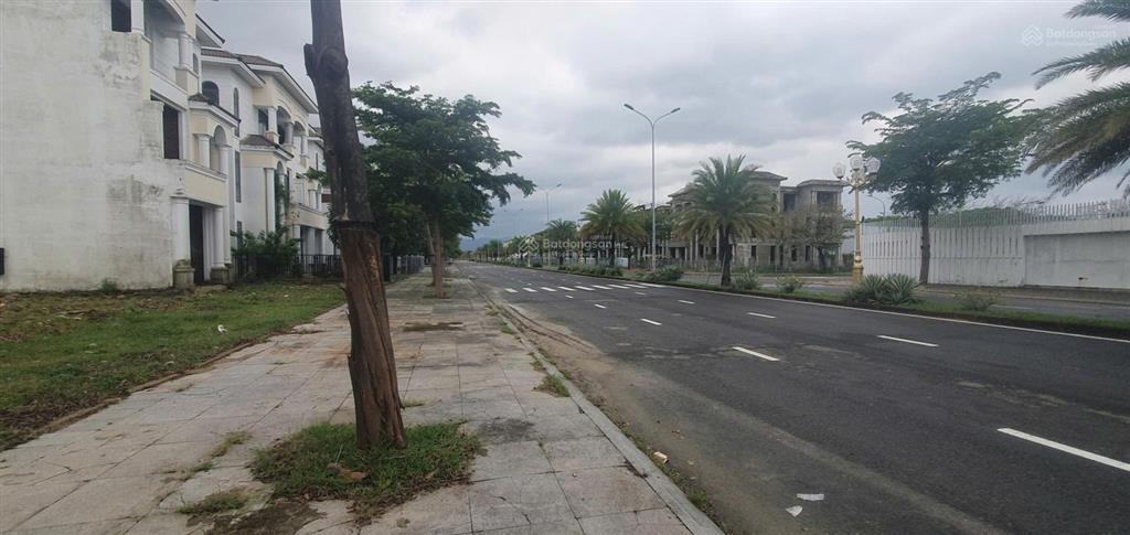 Bán nhanh biệt thự đơn lập golden hill  sổ hồng cá nhân  đường 33m