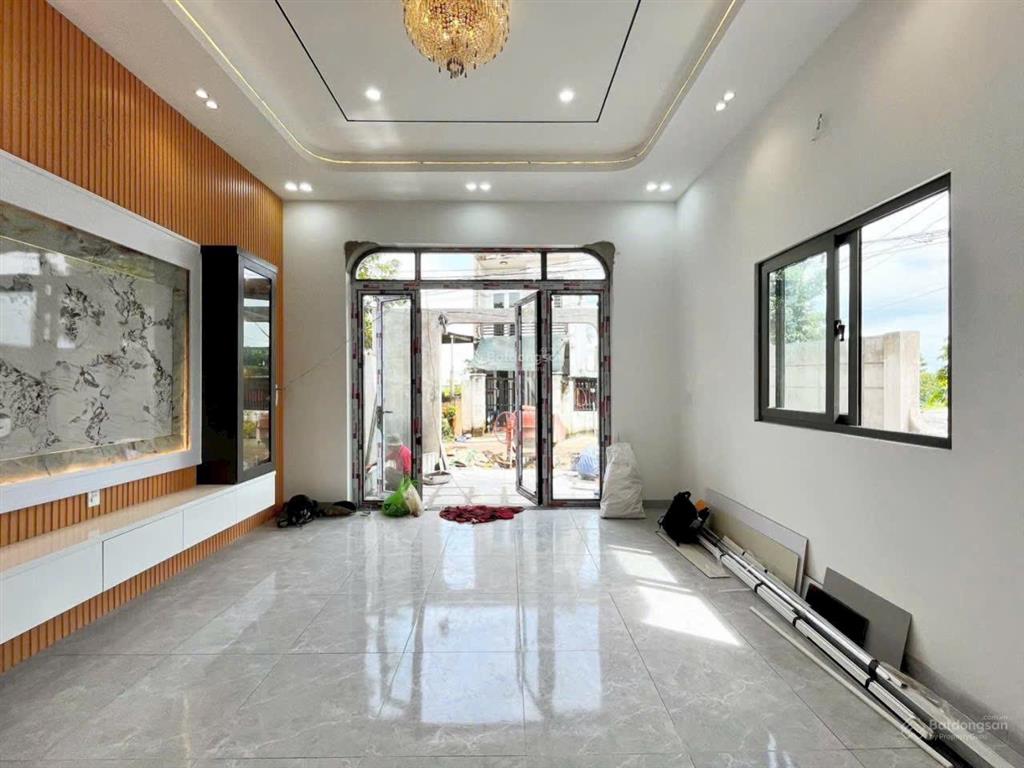 Nhà ngay đường trương thị hoa q12, 4x10m sổ hồng đầy đủ