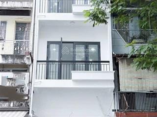 Cho thuê nhà mới xây 100 mặt tiền đường nguyễn thiện thuật , quận 3 , khu kinh doanh sầm uất