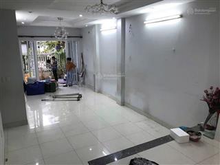 Cho thuê nhà 6.5m * 17m ngay khu dân cư phú mỹ hưng , đường số 30 , phường tân phong , quận 7