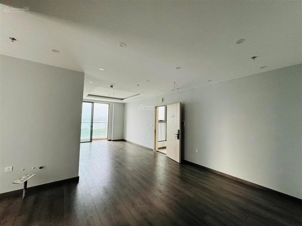 Cắt lỗ gần 1 tỷ căn góc 3 ngủ view trực diện biển giá chỉ còn 3.3 tỷ  0978 788 ***