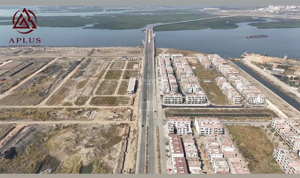 Chính chủ căn shophouse view công viên cạnh nhà ở xã hội giá đất 21tr/m2  0978 788 ***