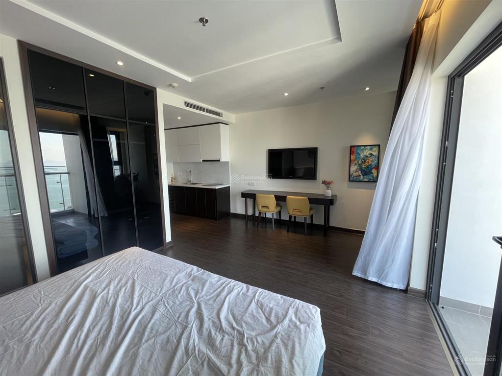 Studio view trực diện biển giá chỉ 2.050  view không che chắn  0978 788 ***