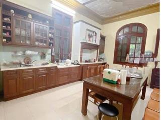 Bt lk kdt văn quán, 133m2 lô góc đường rộng thoáng,tk đẹp, gia hợp lý