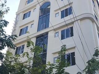 Bán tòa ccmn tại đông ngạc 115m2 ,8 tầng, full nội thất , 31pkk cho thuê đạt 140tr , ô tô tránh