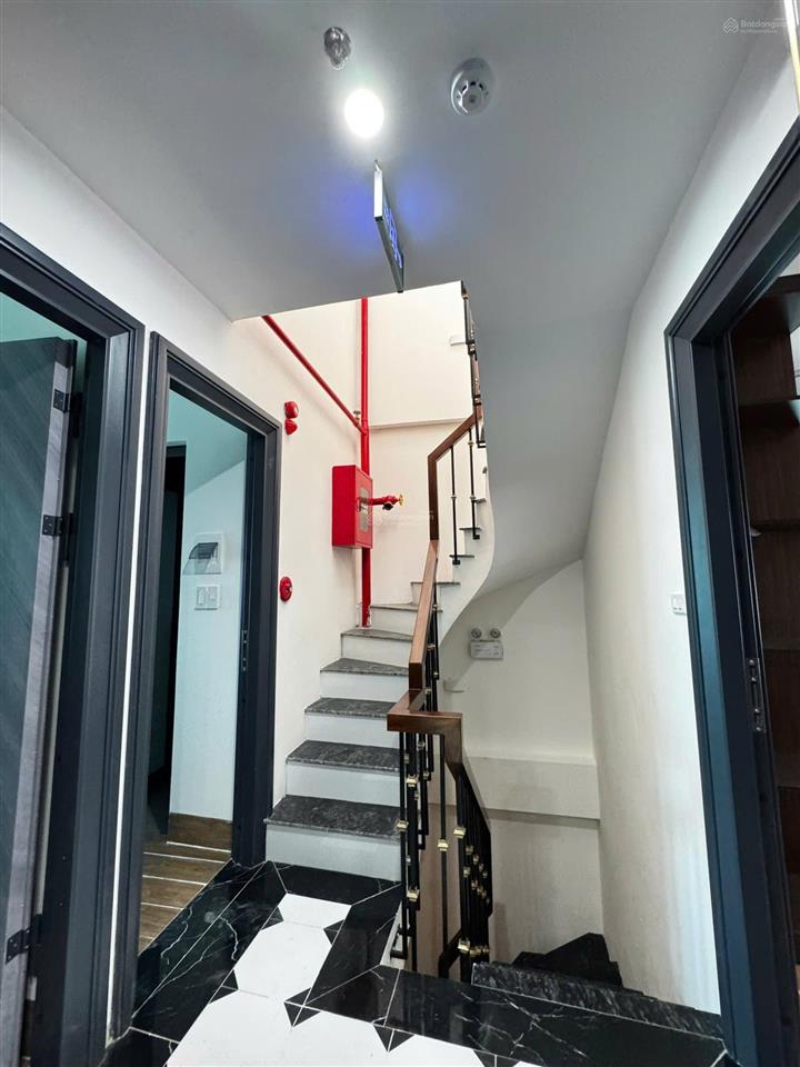 Chính chủ bán tòa ccmn tại cổ nhuế ,bắc từ liêm , hn 62m2 , 6 tầng , 15pkk full nội thất giá 15ty