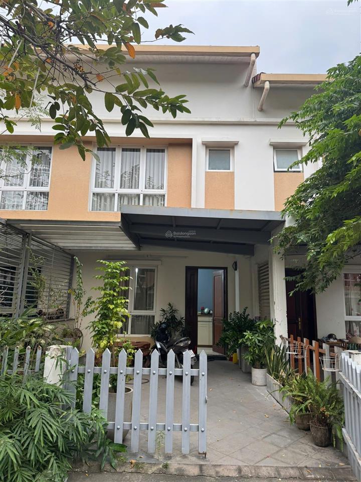 Bán gấp căn nhà phố eco xuân giá chỉ 6.7 tỷ, 1 trệt 1 lầu nằm trên trục quốc lộ 13