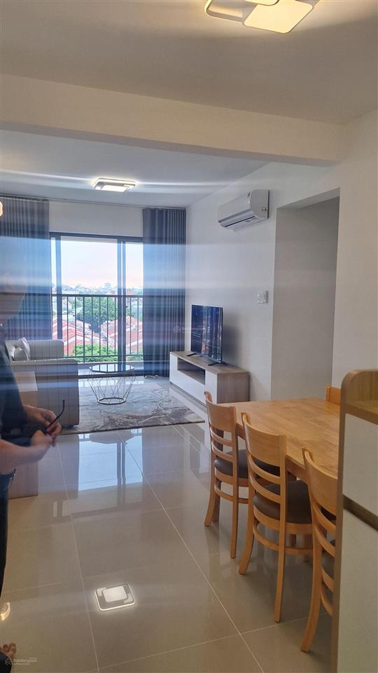 Bán nhanh căn 3 pn 2 wc căn góc có nt giá chỉ 2tỷ88 trên trục quốc lộ 13 khu ecoxuân. đang cho thuê