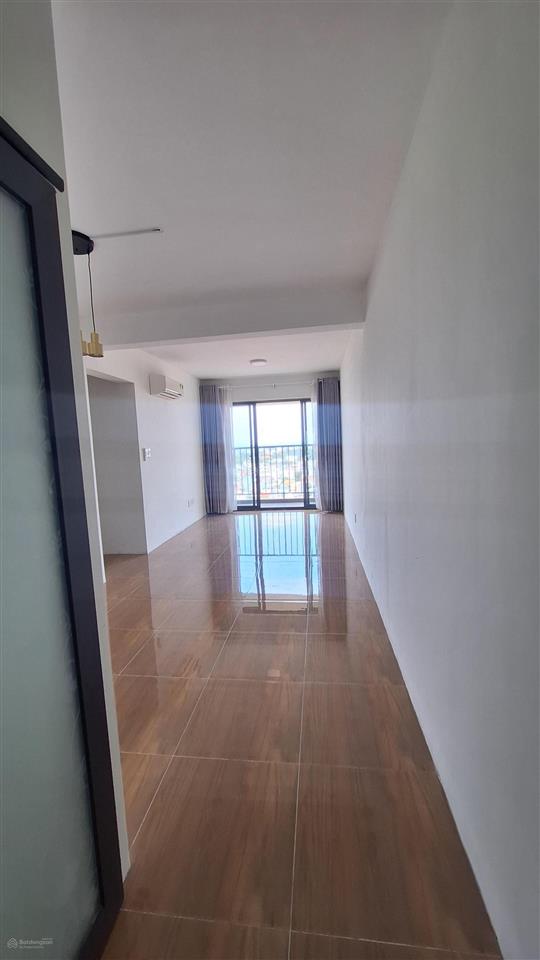 Bán căn góc 3pn view đẹp thoáng nhà đang cho thuê căn góc mát mẻ sát lotte mart. có số nội thất