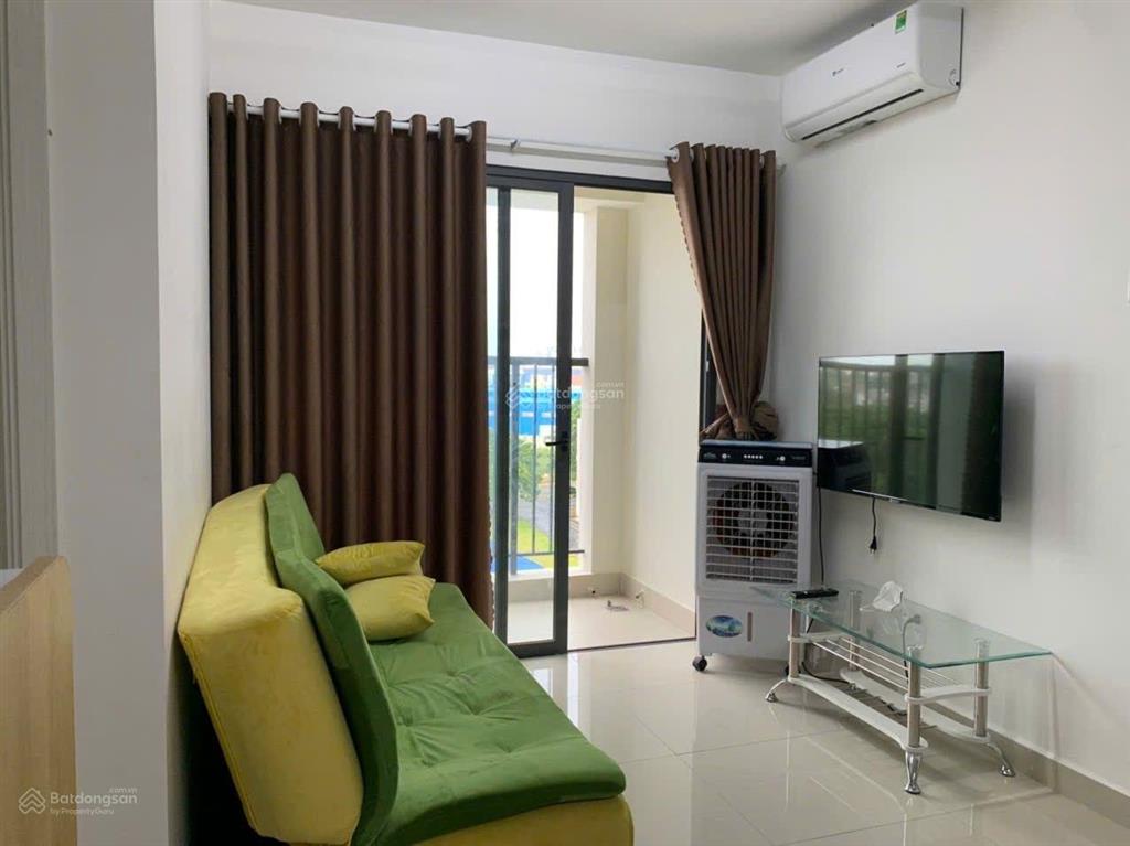 Cho thuê căn góc 3 pn 2 ban công full nội thất giá 8tr5. alo 0398 588 *** xem nhà
