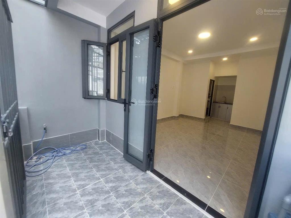 Góc,hẻm xô viết nghệ tĩnh,gần khu d,các trường đại học,nhộn nhịp