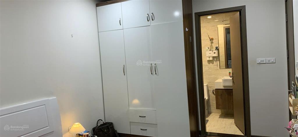Bán căn hộ 68m2 full nội thất thiết kế 2pn, 2wc tầng trung giá tốt chung cư bea sky,  0968 323 ***