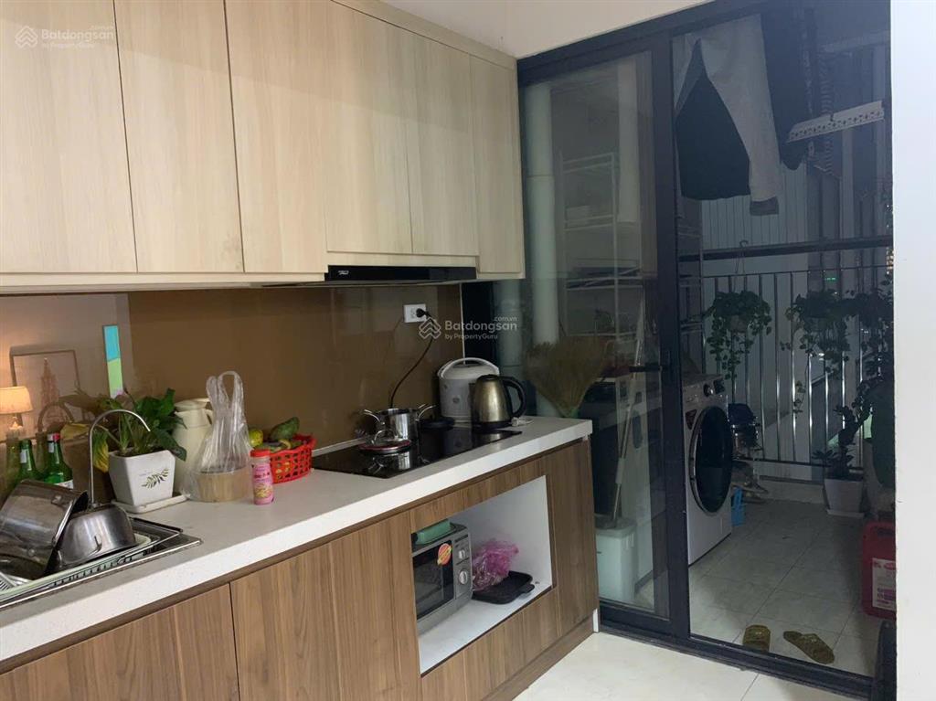 Bán căn hộ 68m2 full nội thất thiết kế 2pn, 2wc tầng trung giá tốt chung cư bea sky,  0968 323 ***