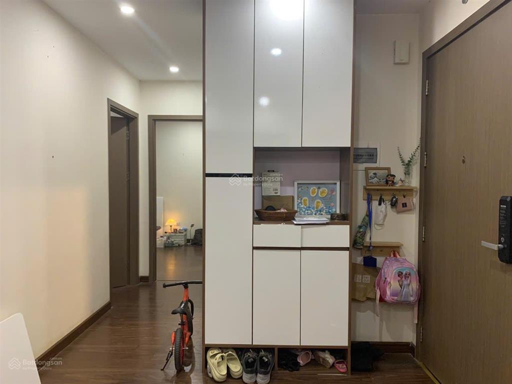 Bán căn hộ 68m2 full nội thất thiết kế 2pn, 2wc tầng trung giá tốt chung cư bea sky,  0968 323 ***