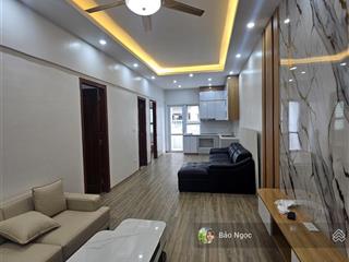 Bán giá 2, xxty có sổ đỏ cất két mình cần bán căn hộ rộng 68m2, 2 ngủ 2vs tòa ct6a xa la, hà đông