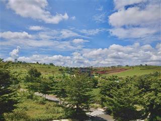 Lô 184m2 đất ở đô thị đã lên p2, tp bảo lộc xung quanh là homestay, hồ tự nhiên, view đẹp, đ.8m to